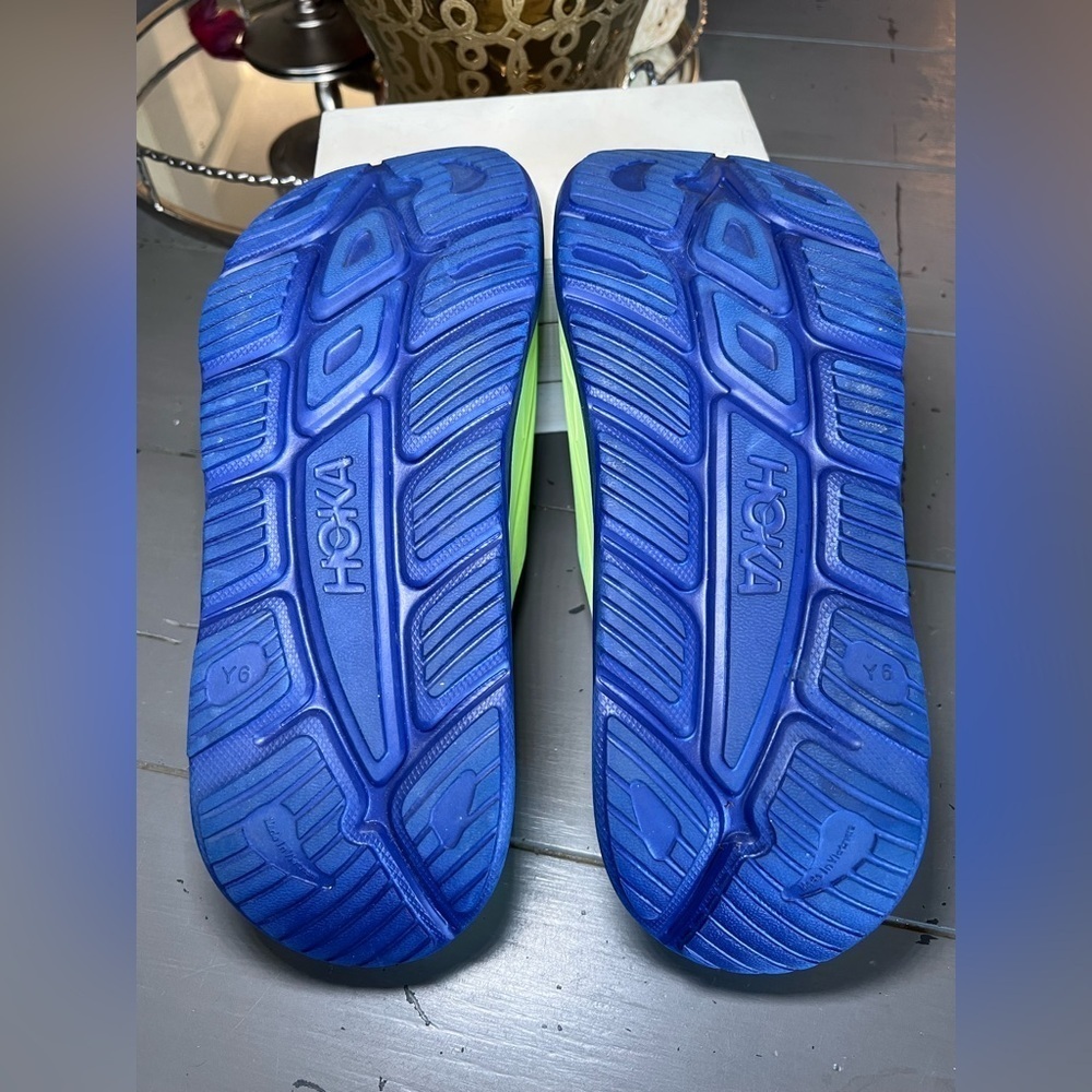 HOKA Sandals‎  Lime Green Size Y6/8 - Picture 5 of 6